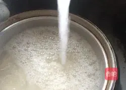 Illustration of garlic and carrot noodles 4