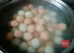 Illustration of how to make two-color glutinous rice balls 3