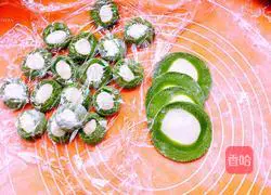 Illustration of how to make cabbage (Baicai) dumplings 15