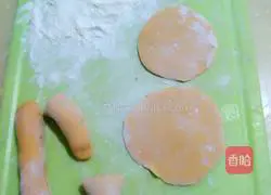 Illustration of how to make sweet potato bean paste cake 7