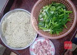Illustration of how to make fried noodles 1