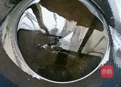 Illustration of how to make chives, eggs and shrimp cakes 7