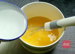 Illustration of how to make perilla and shrimp egg pancake 3