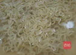 Illustration of how to make fried noodles with some rice 2