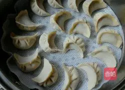 Illustration of how to make steamed dumplings 8
