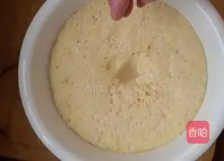 Illustration of how to make cornmeal steamed cake 3
