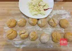 Illustration of how to make sugar-free roasted pumpkin cake with cheese heart 6