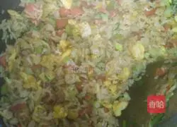 Illustration of how to make celery and egg fried rice 6