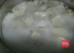 Illustration of how to make cowpea filling dumplings 15