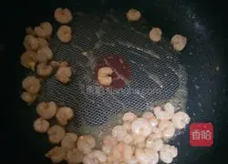 Illustration of how to make shrimp fried rice 4