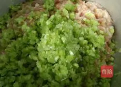 Illustration of Northeastern Celery Dumplings 4