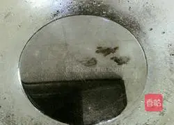 Illustration of how to make fried noodles with eggs 2