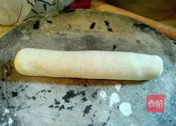 Illustration of how to make milk steamed buns 6