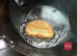 Illustration of how to make fried steamed bun slices 5