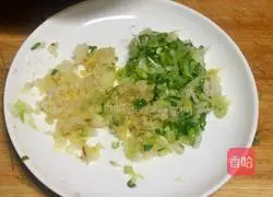 Illustration of how to make wontons 2