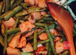 Illustration of how to make beans and potato pancakes 11