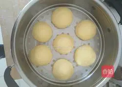 Illustration of how to make cornmeal steamed buns 6