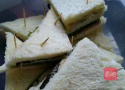 Classic Sandwich Recipe Illustration 6