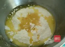 Illustration of how to make white-skinned red bean and purple potato cakes 4