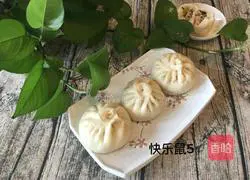 Illustration of how to make cabbage oil shuttle stuffed buns 18