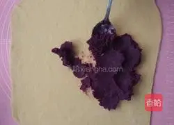 Illustration of how to make pumpkin and purple sweet potato buns 4