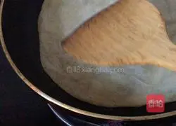 Illustration of how to make hand cake 3