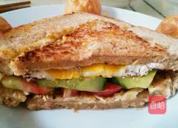 Illustration of how to make egg whole wheat toast sandwich 6