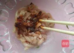 Illustration of how to make cabbage and spicy meat dumplings 2