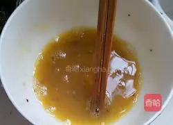 Illustration of how to make egg pancakes 3