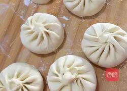 Illustration of how to make Carrot and Shrimp Vermicelli Steamed Buns 10