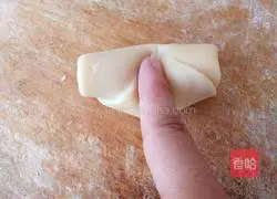 Illustration of how to make bean paste cake with electric pan 13