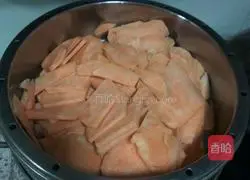 Illustration of how to make sweet potato glutinous rice and bean paste cake 1