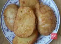 Fried eggs Illustration of how to make steamed bun slices 5