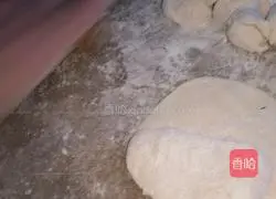 Illustration of how to make fennel and meat dumplings 12