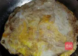 Shredded mustard Illustration of how to make egg fried rice 2