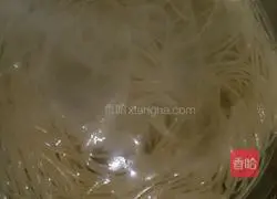 Illustration of making noodles pancakes 2