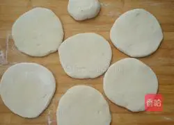 Illustration of how to make hawthorn bread 12