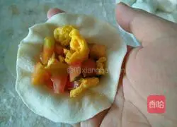Illustration of how to make tomato and egg dumplings 14