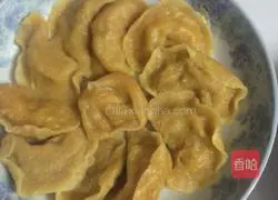 Illustration of how to make dumplings stuffed with vegetables and meat in carrot skin 11