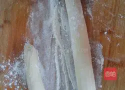 Illustration of how to make leek and egg dumplings 8