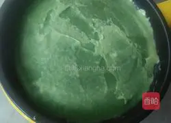 Illustration of how to make spinach juice pancakes 8