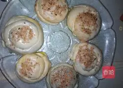 Illustrations of how to make fancy hand cakes 12