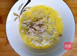 Illustration of how to make mung bean sprout egg cake 4