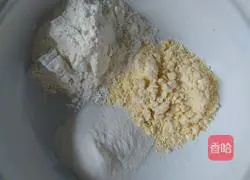 Illustration of how to make cornmeal steamed buns 1