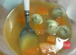 Illustration of how to make sesame and papaya glutinous rice balls 5