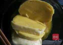 Illustration of how to make fried egg steamed buns 3