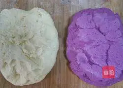 Illustration of how to make purple sweet potato and hydrangea steamed buns 1