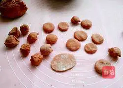 Illustration of how to make rose steamed buns 6