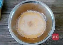 Illustration of how to make steamed buns stuffed with carrot filling 3