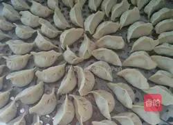 Illustration of Northeast Mushroom and Big Chili Pork Dumplings 7